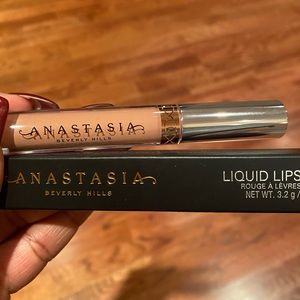 💄Anastasia Beverly Hills Liquid Lipstick-Stripped